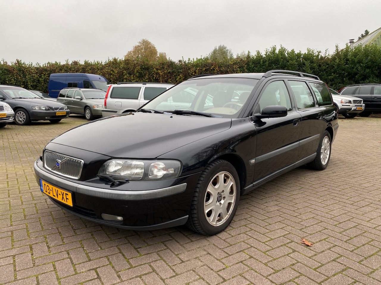 Volvo V70 - 2.4 140pk. Edition - AutoWereld.nl