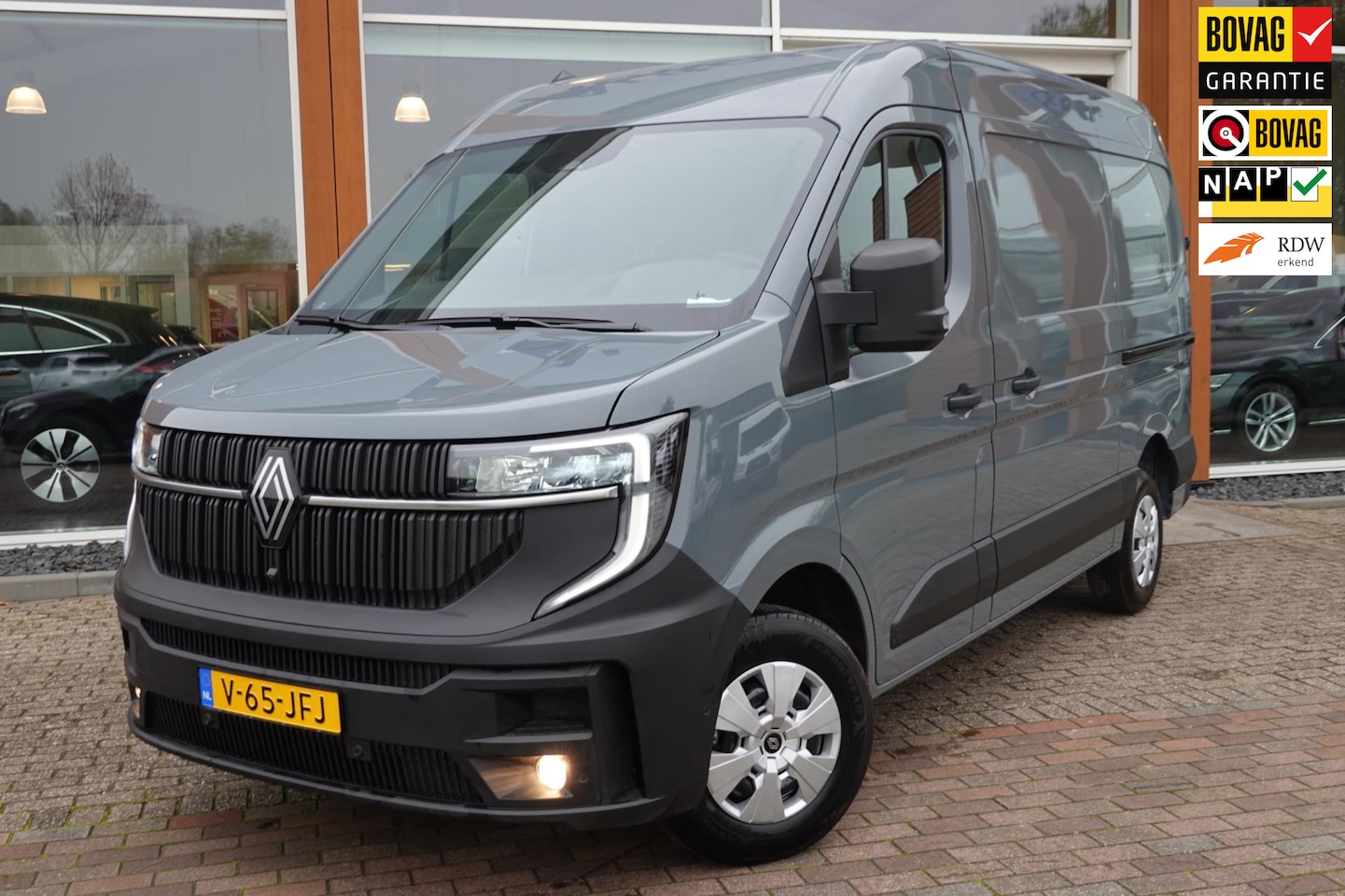 Renault Master - T35 2.0 dCi 170 L2H2 Extra - AutoWereld.nl