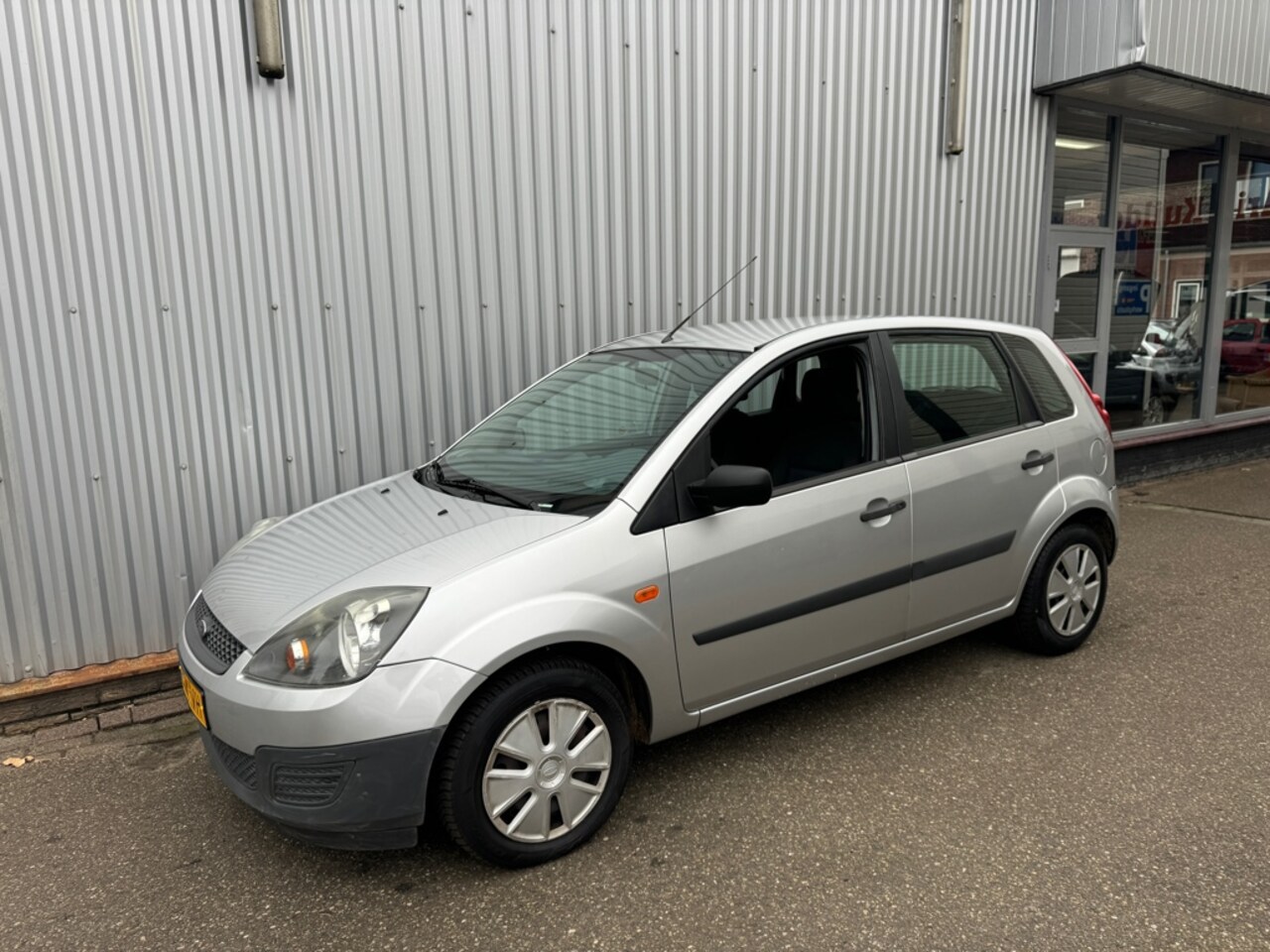 Ford Fiesta - 1.3-8V Cool & Sound - AutoWereld.nl