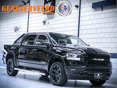 Dodge Ram 1500 - Laramie Night | Luchtvering + panoramadak | 1e eigenaar | 5.7L HEMI V8 4x4 Crew Cab