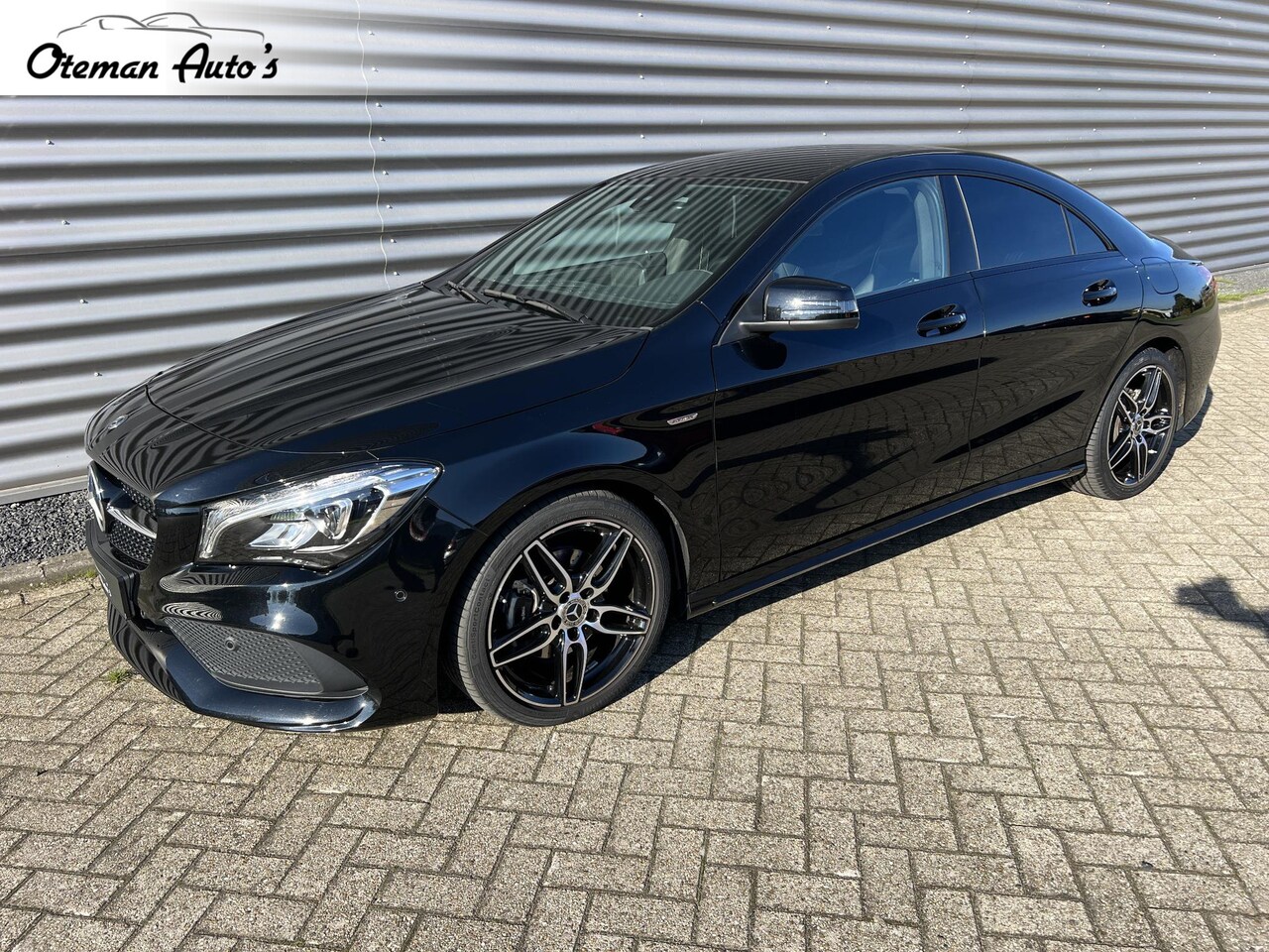 Mercedes-Benz CLA-Klasse - 180 AMG Edition Peak WhiteArt Night Camera - AutoWereld.nl