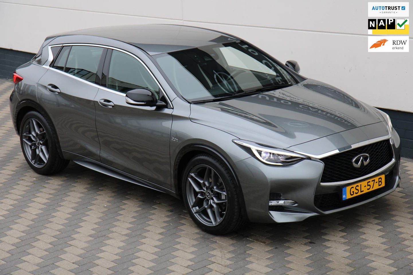 Infiniti Q30 - 2.0t Sport AWD 211PK Aut. Navi Xenon Trekhaak!! - AutoWereld.nl