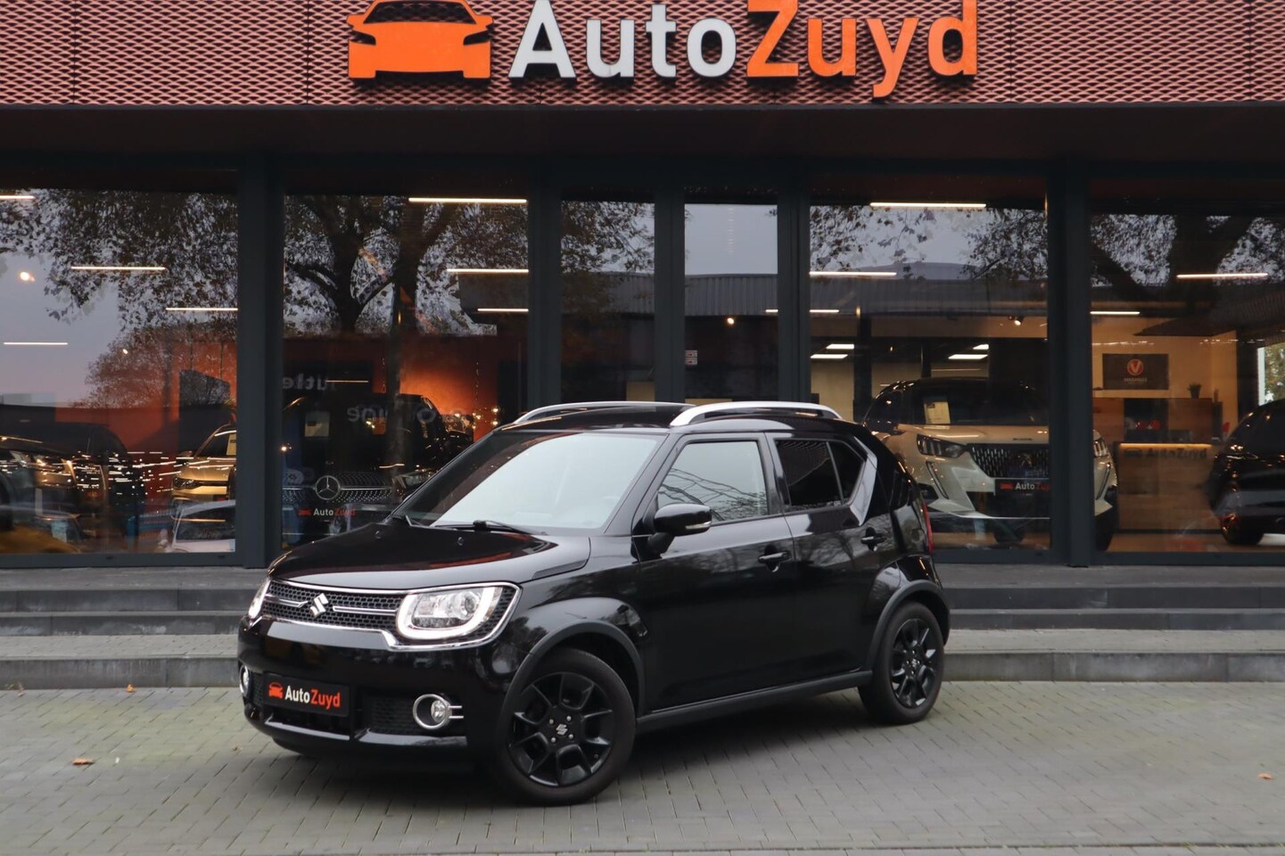 Suzuki Ignis - 1.2 Business Edition / Navi / CarPlay / DAB / Clima - AutoWereld.nl