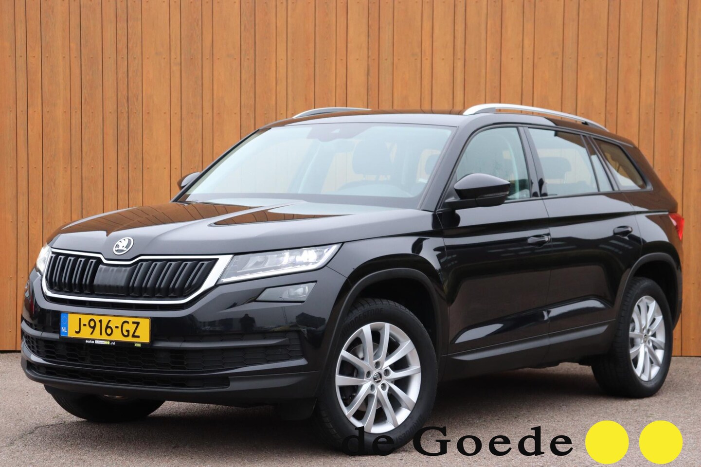 Skoda Kodiaq - 1.5 TSI Business Edition 7persoons org. NL-auto h.leer+vw camera el.trekhaak - AutoWereld.nl