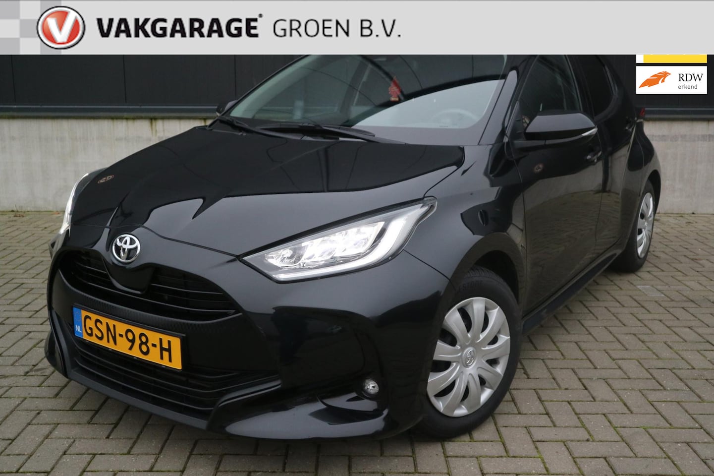 Toyota Yaris - 1.5 VVT-i Active 125PK / airco / cruise / camera ! - AutoWereld.nl