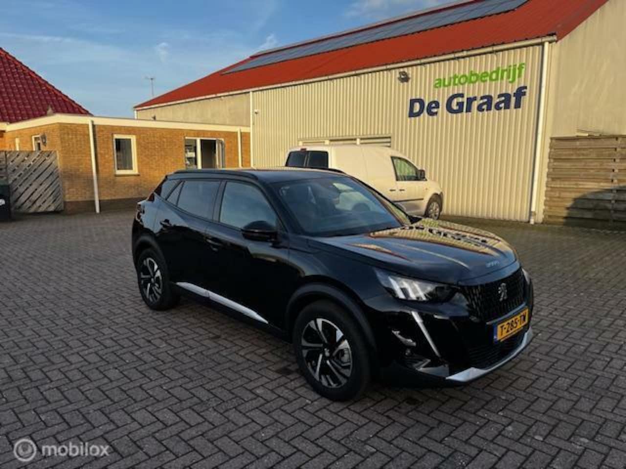 Peugeot e-2008 - EV GT Pack 50 kWh - AutoWereld.nl