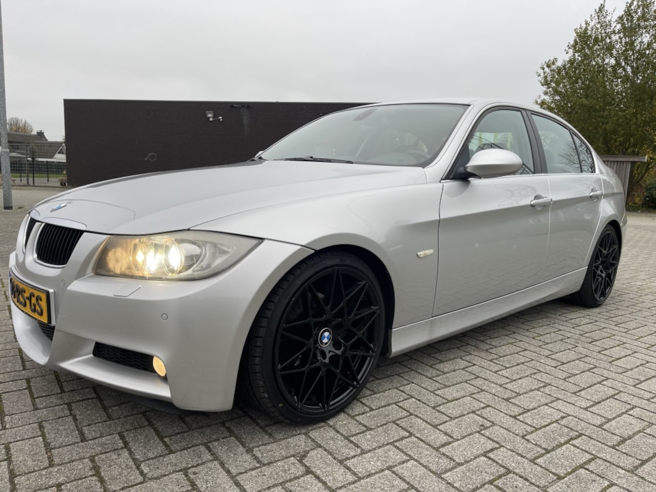 BMW 3-serie - 325i Dynamic Exec. AUTOMAAT- LEER-NAVI enz - AutoWereld.nl