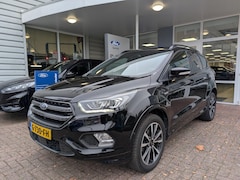 Ford Kuga - 1.5 EcoBoost ST Line Navi Camera Trekhaak Winter pack Privacy Glass Dealeronderhouden