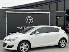 Opel Astra - 1.4 Business +