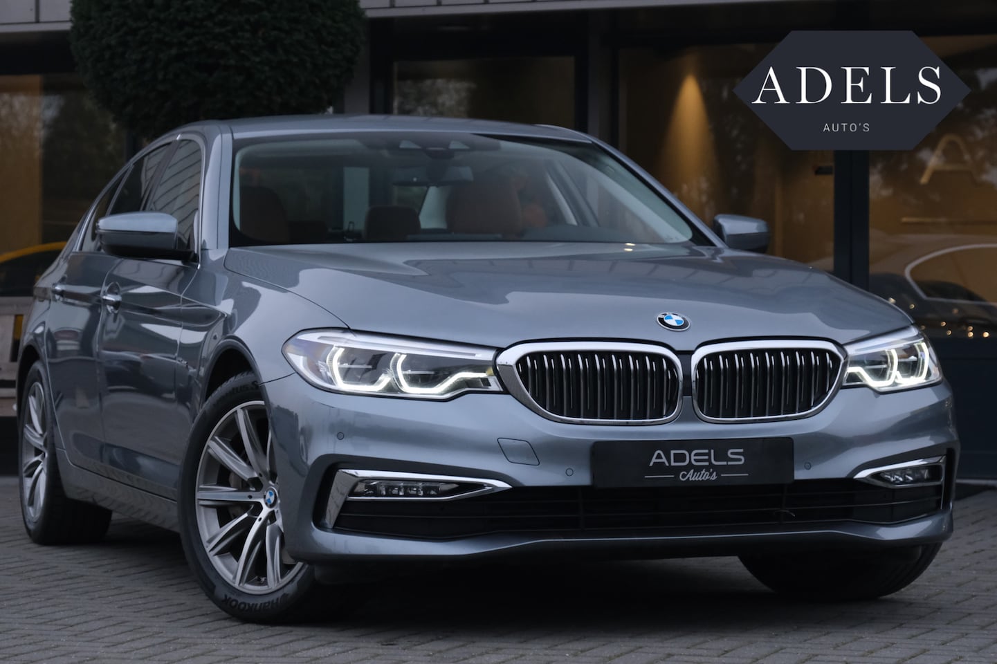 BMW 5-serie - 540i High Executive Luxuryline Trekhaak Camera Adaptive Led NL Auto NAP Dealer Onderhouden - AutoWereld.nl