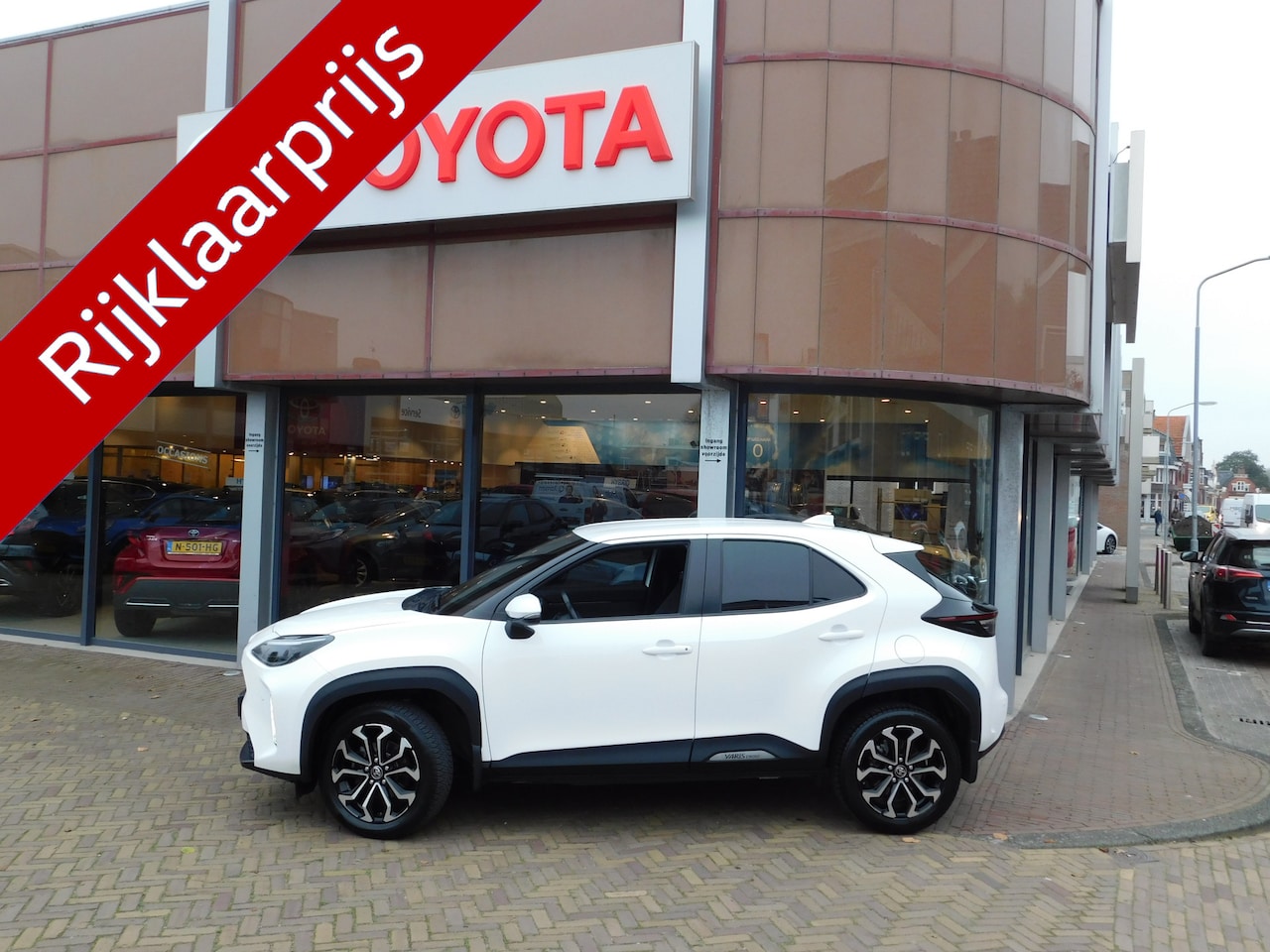 Toyota Yaris Cross - 1.5 Hybrid Dynamic | Parkeersensoren | Stoel + Stuurverwarming | - AutoWereld.nl