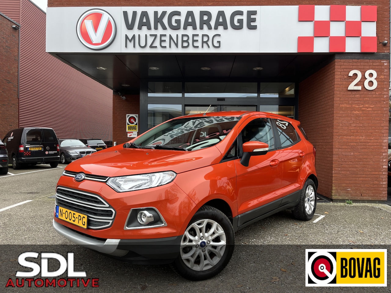 Ford EcoSport - 1.0 EcoBoost Trend // NAVI // PDC // CLIMA // STOELVERWARMING - AutoWereld.nl