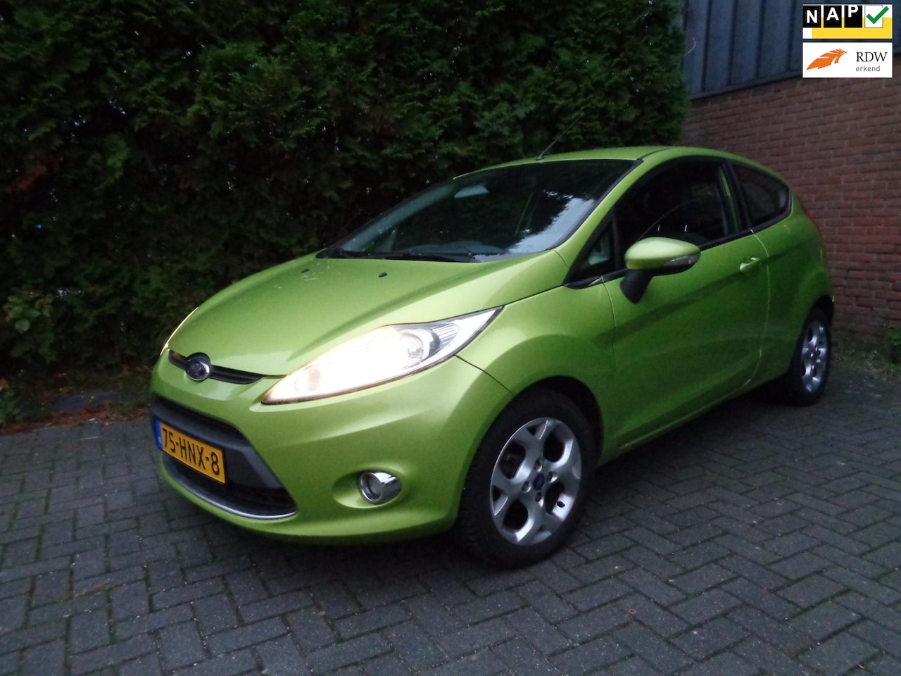 Ford Fiesta - 1.6 TDCi Titanium 1.6 TDCi Titanium,Clima,PDC,Cruise control - AutoWereld.nl