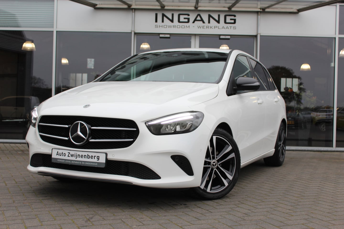 Mercedes-Benz B-klasse - 180 | Trekhaak | Aut | Stoelver. | - AutoWereld.nl