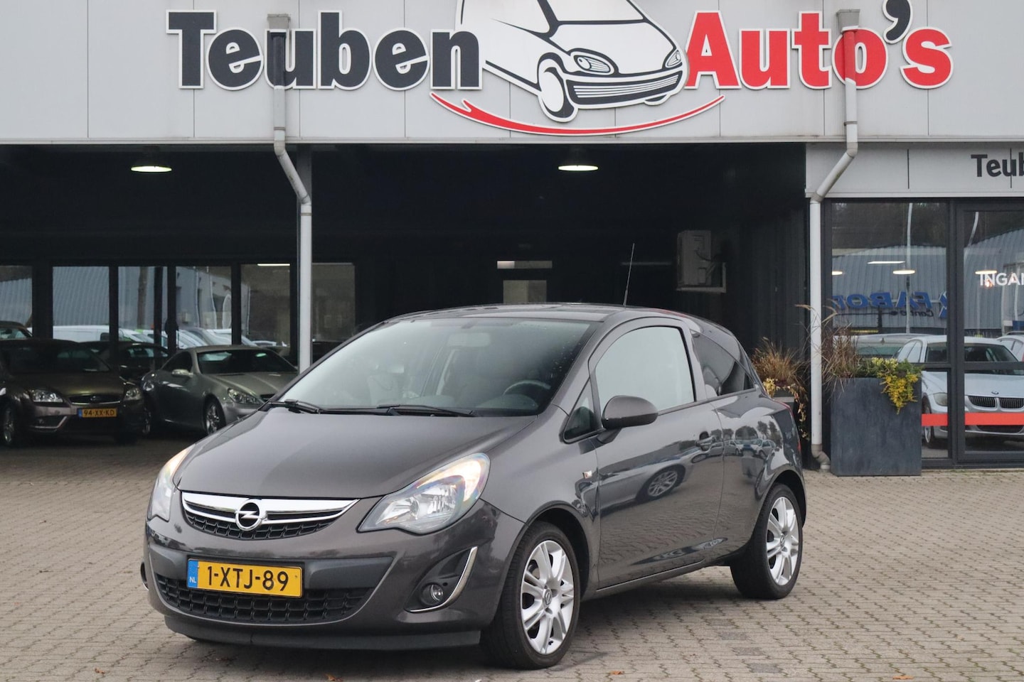 Opel Corsa - 1.2-16V BlitZ Navigatie, Cruise control, Stoel- en stuurverwarming, Climate control - AutoWereld.nl