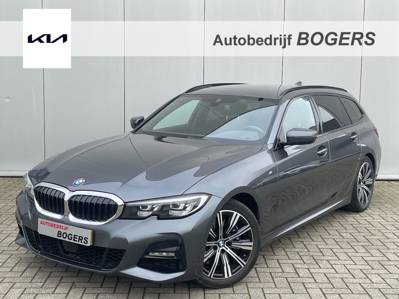 BMW 3-serie Touring - 330i High Executive M-Sport, Lederen bekleding, Navigatie - AutoWereld.nl