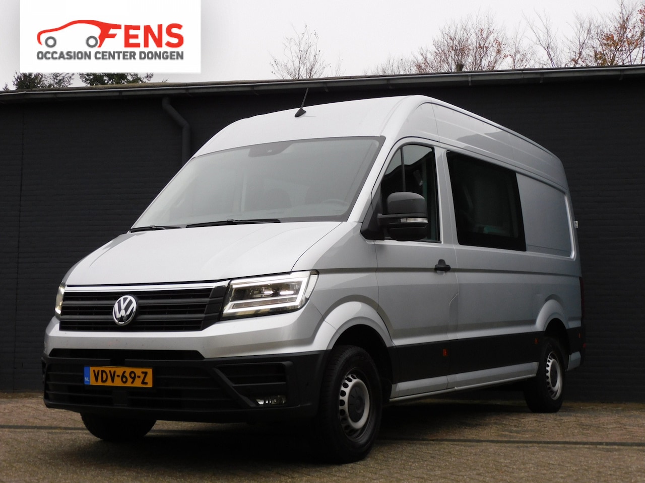 Volkswagen Crafter - 35 2.0 TDI L3H3 DC Highline 1e EIGENAAR! TOPSTAAT! DEALERONDERHOUDEN! NAVI! CAMERA! - AutoWereld.nl