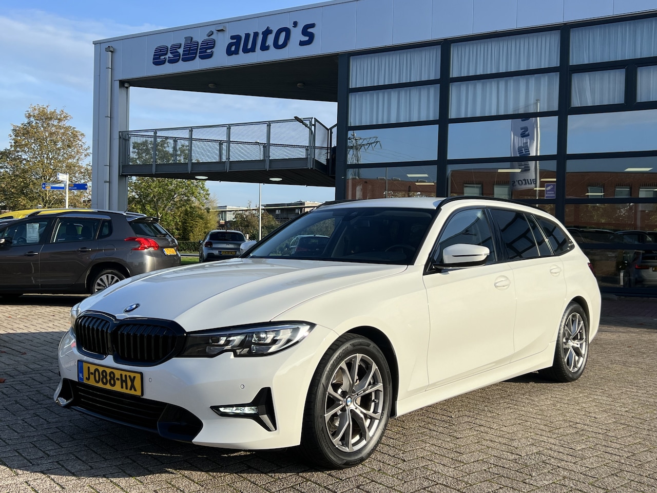 BMW 3-serie Touring - 320i Automaat Executive Sportline Harman Kardon Audio Sportstoelen Leer Stoelverwarming Li - AutoWereld.nl