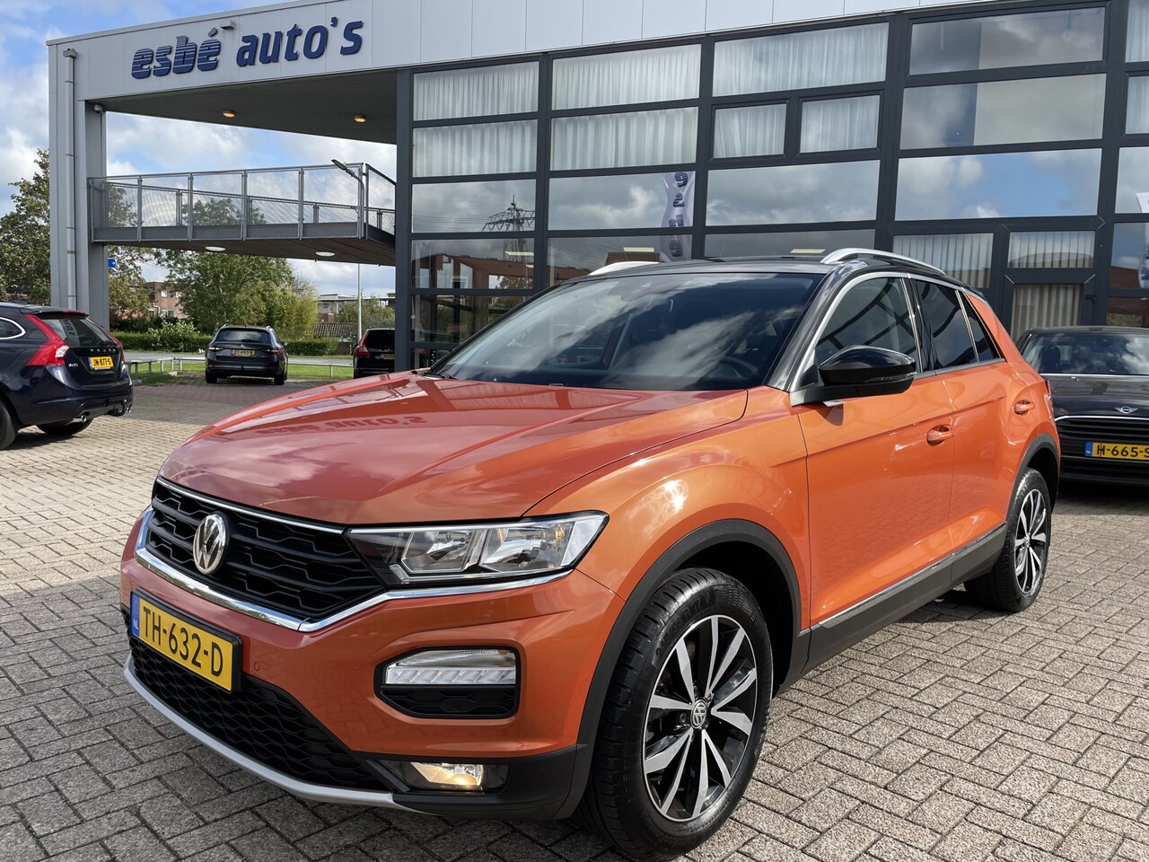 Volkswagen T-Roc - 1.0 TSI 85KW STYLE + DESIGN Navigatie Camera Virtual Cockpit Clima ACC Extra Getint Glas 1 - AutoWereld.nl