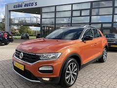 Volkswagen T-Roc - 1.0 TSI 115 pk Style + Design Navigatie Camera Virtual Cockpit Clima ACC Extra Getint Glas