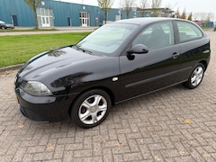 Seat Ibiza - 1.4-16V Trendstyle