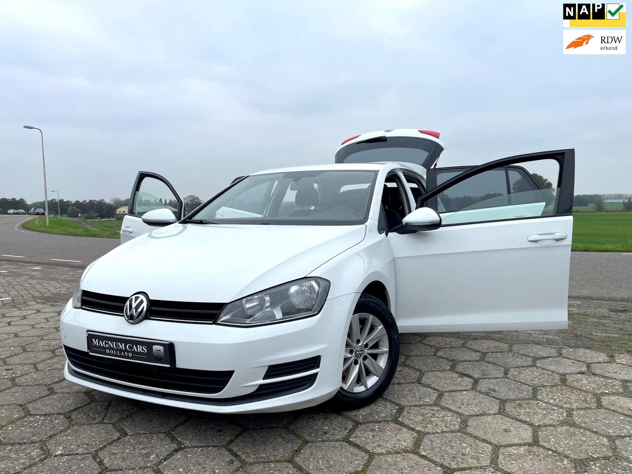 Volkswagen Golf - 1.2 TSI NAP 5drs Airco Grote Scherm Velgen - AutoWereld.nl