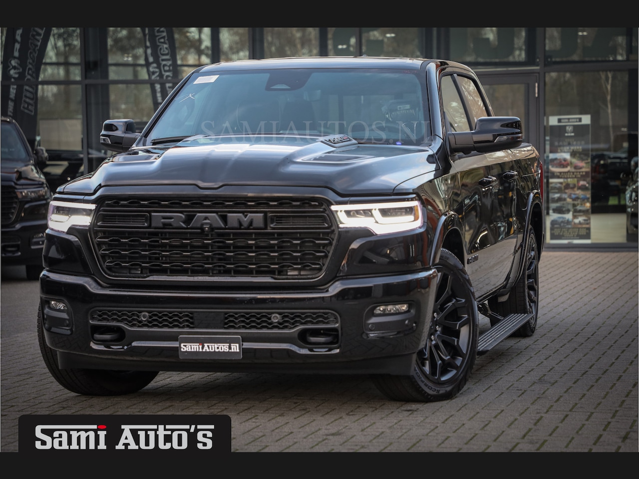 Dodge Ram 1500 - LIMITED NIGHT H.O 540PK 706 Nm 2025 | XB9 | MASSAGE | BOM VOL | CREW CAB | DUBBELE CABINE - AutoWereld.nl