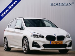 BMW 2-serie Active Tourer - 220i 192pk Executive Edition M-pakket Automaat Headup display / 18 Inch / M-Pakket / Trekh