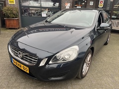 Volvo S60 - T3 1.6 momentum Navigatie Cruise control