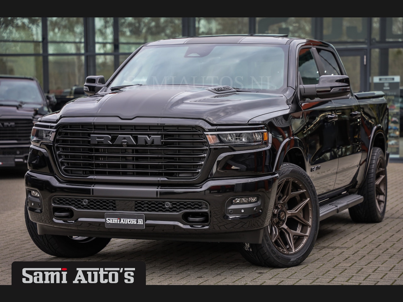 Dodge Ram Pick Up - LARAMIE NIGHT 420 PK 636 NM | 14,4 SCHERM + 10.2 INCH PASSENGER SCREEN | HURRICAN | PRIJS - AutoWereld.nl