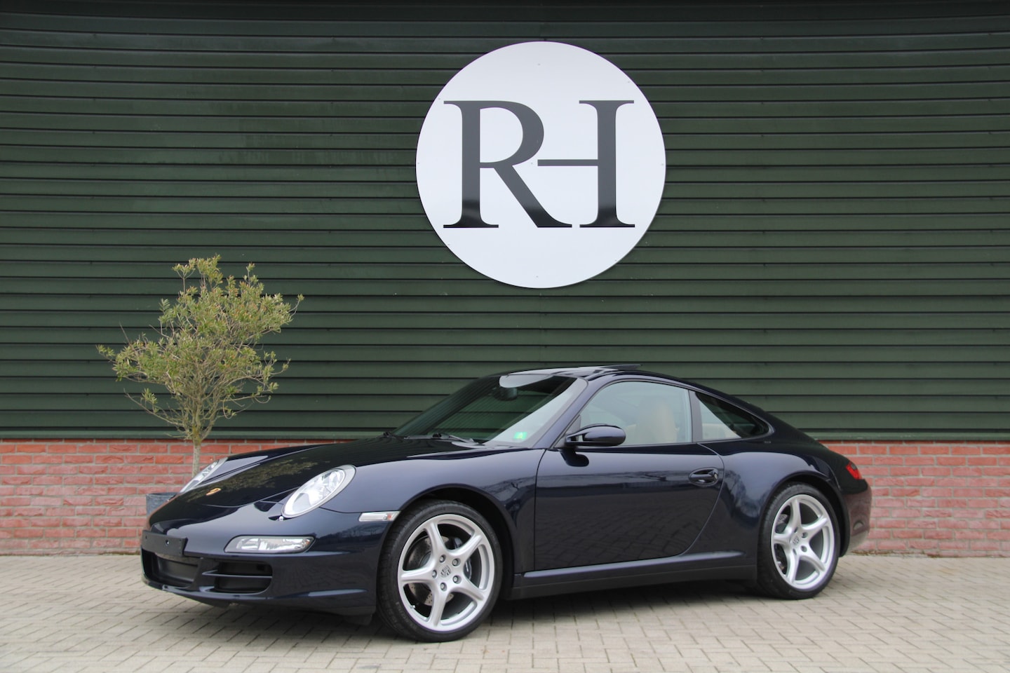 Porsche 911 - 997 3.6 Carrera 4 - ex Zwiters ''sommerfahrzeug'' - Handbak! - AutoWereld.nl