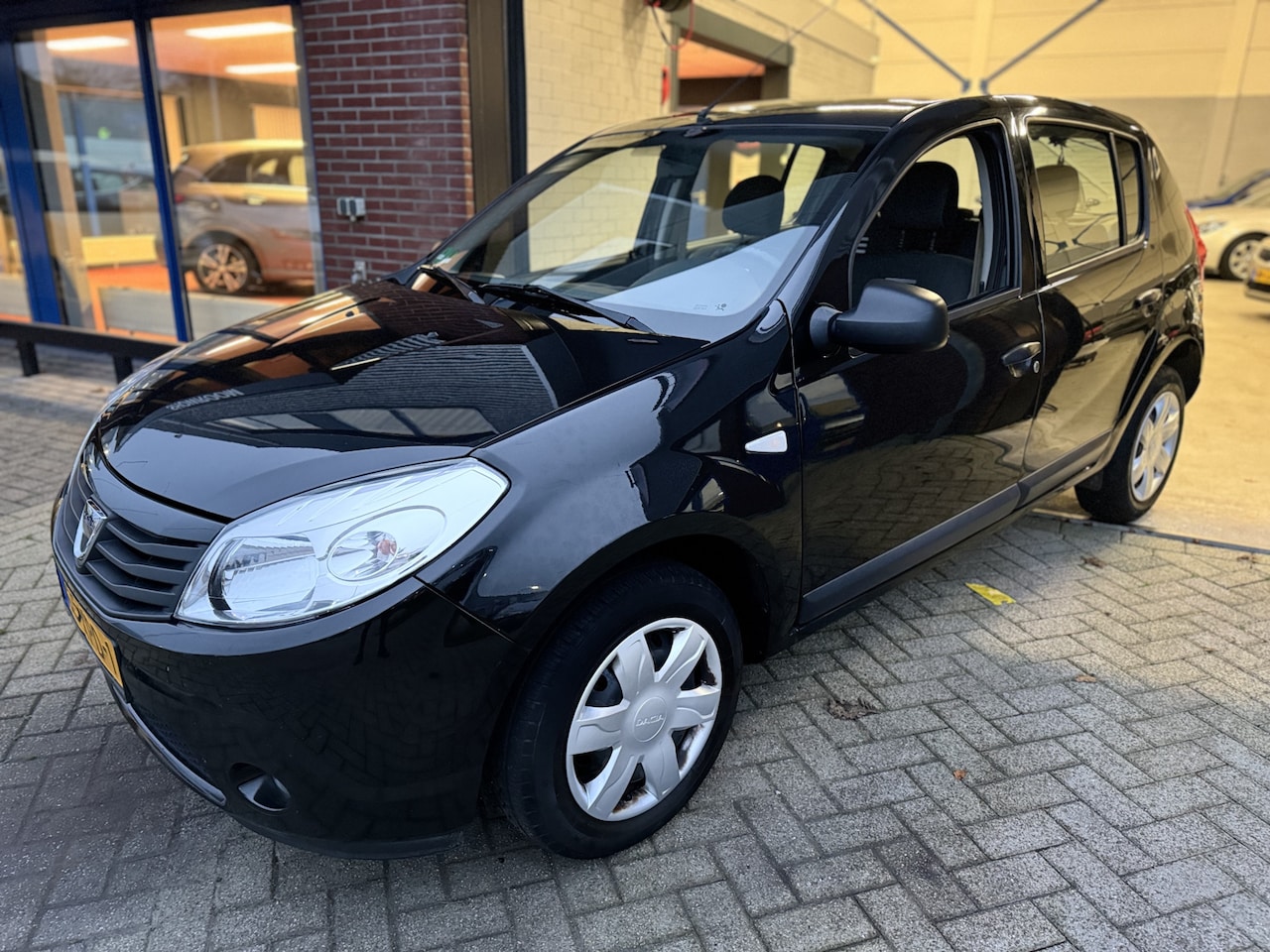 Dacia Sandero - 1.2 Aniversare 1.2 Aniversare - AutoWereld.nl