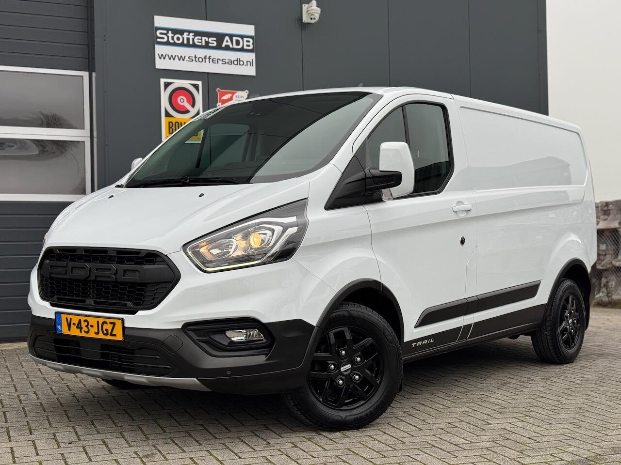 Ford Transit Custom - 2.0 EcoBlue 130pk L1H1 Trail | Trekhaak | Navi | Leder | Camera | Winterpack | CarPlay | D - AutoWereld.nl