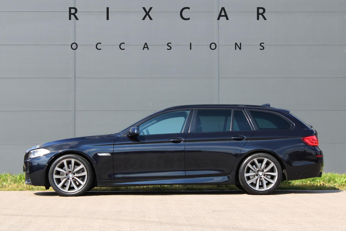 BMW 5-serie Touring - 535d High Executive M-Pakket Fineline - AutoWereld.nl