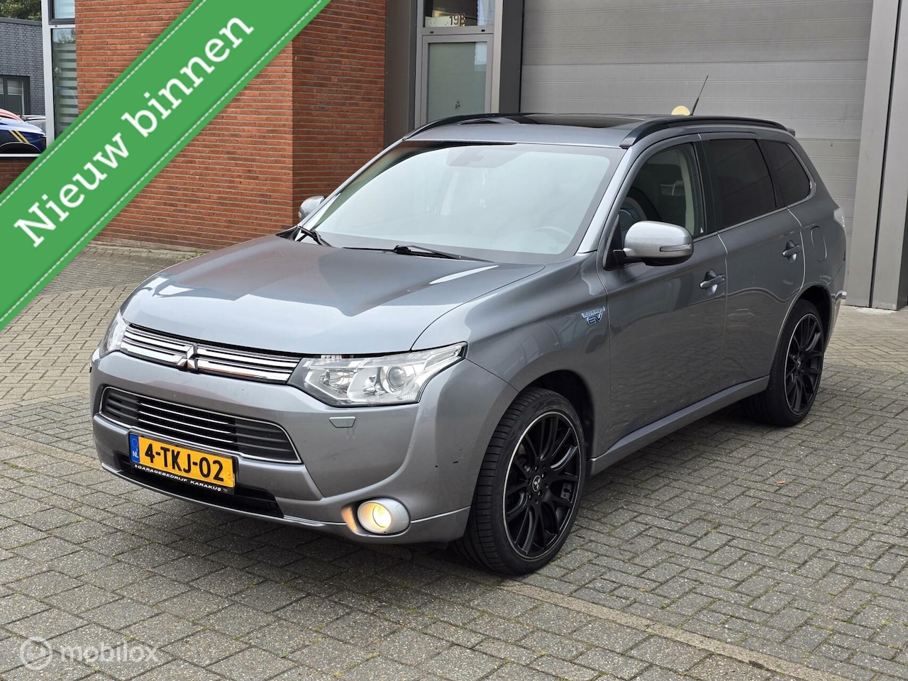 Mitsubishi Outlander - 2.0 PHEV Instyle+✅️Apk✅️ - AutoWereld.nl