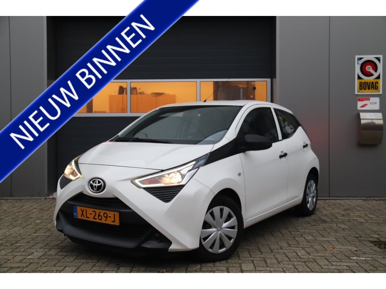 Toyota Aygo - 1.0 VVT-i x-fun 1.0 VVT-i x-fun - AutoWereld.nl