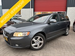 Volvo V50 - 1.6 D2 S/S Limited Edition D-RIEM VV / LEDER / STOELVERW / NAVI / CLIMA / PDC / BLUETOOTH