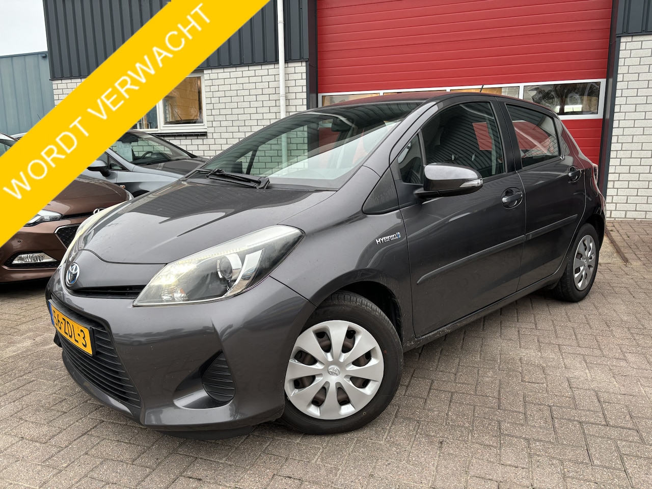 Toyota Yaris - 1.5 Full Hybrid Aspiration CAMERA / CLIMA / BLUETOOTH / CRUISE / NL-AUTO - AutoWereld.nl