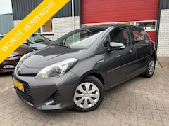 Toyota Yaris - 1.5 Full Hybrid Aspiration CAMERA / CLIMA / BLUETOOTH / CRUISE / NL-AUTO