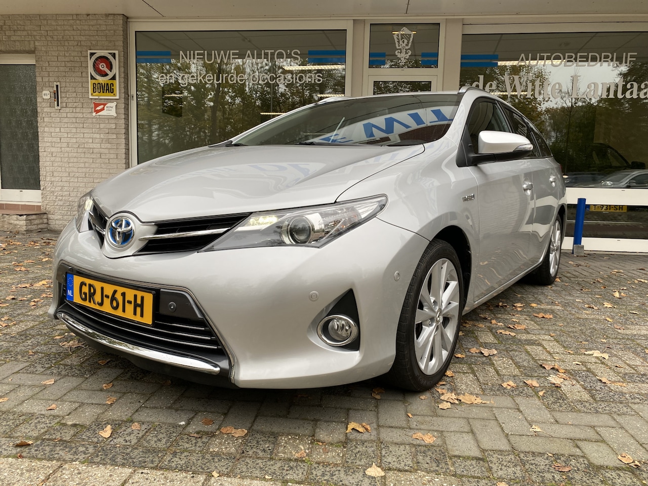 Toyota Auris Touring Sports - 1.8 Hybrid Lease Navigatie/Achteruitrijcam./Climatecontr./Cruisecontr./Ledverl./Startstop/ - AutoWereld.nl