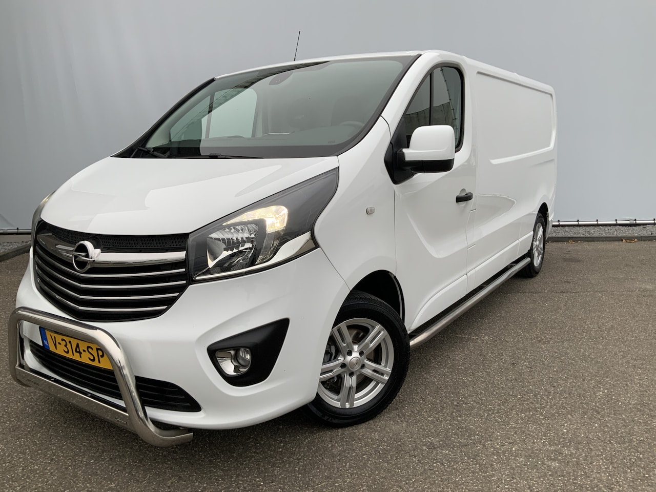 Opel Vivaro - 1.6 CDTI L2H1 Sport Airco Cruise 3 Zits Side Bar Alu Velg Bull Bar Euro 6 - AutoWereld.nl