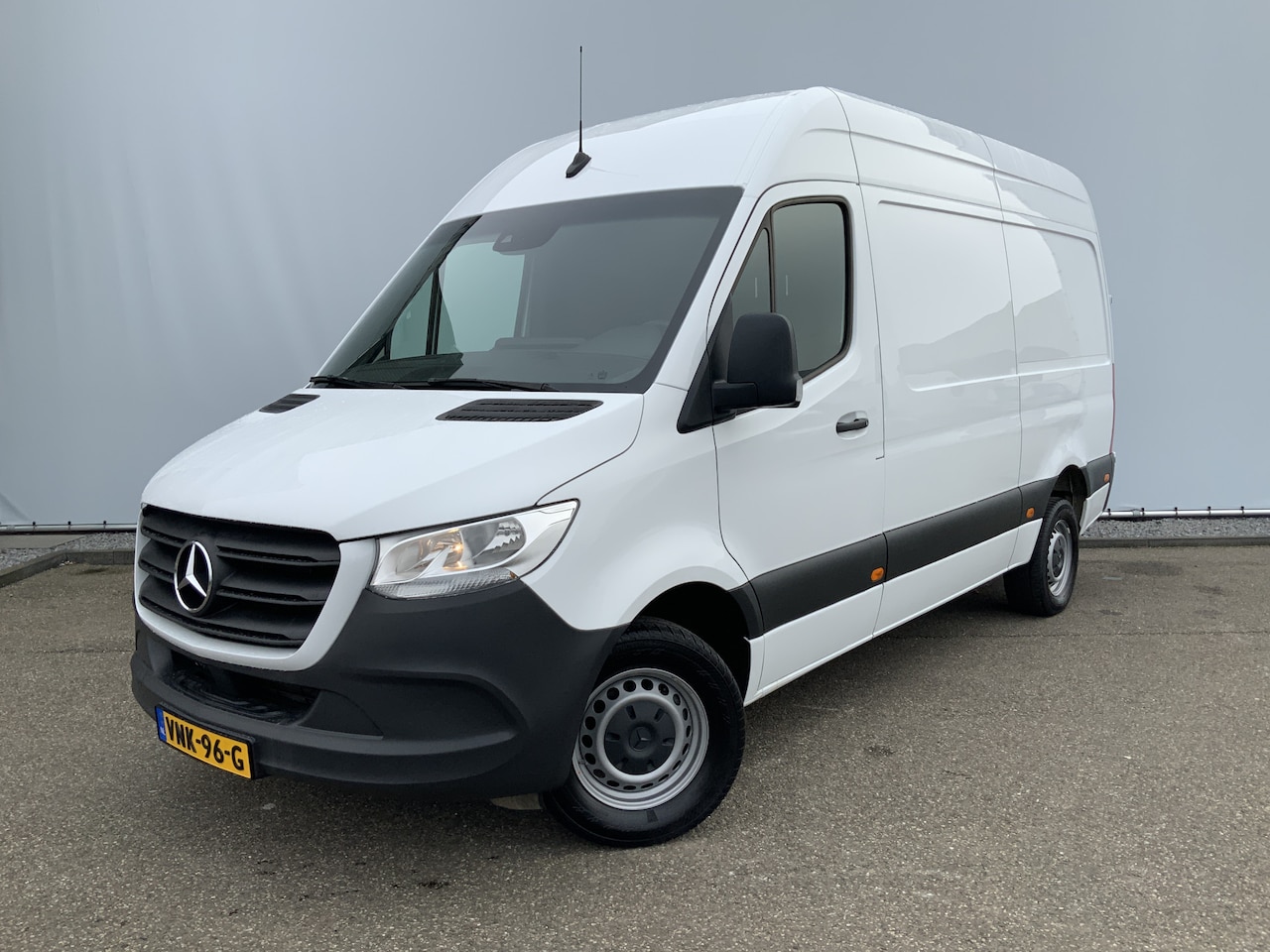 Mercedes-Benz Sprinter - 317 1.9 CDI L2H2 Airco Cruise Navi Camera 3 Zits Trekhaak 3500 kg Euro 6 - AutoWereld.nl