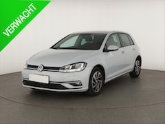 Volkswagen Golf - 1.5 TSI Highline 150 PK | Virutal Cockpit, Parkeersensoren V+A, Apple CarPlay/Android Auto