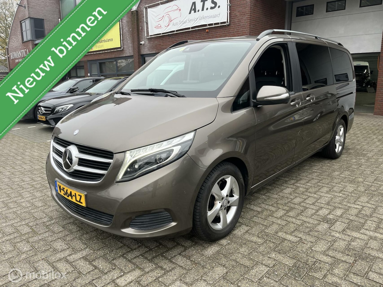 Mercedes-Benz V-klasse - 250 BlueTEC Lang DC LED*DISTRONIC*CAMERA* - AutoWereld.nl