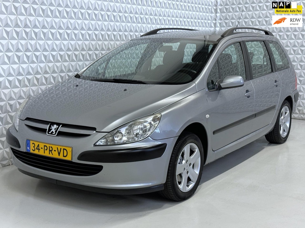 Peugeot 307 Break - 2.0-16V XS Automaat / 150.000km (2004) - AutoWereld.nl