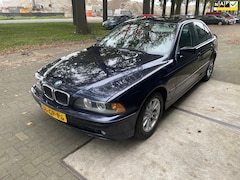 BMW 5-serie - 525i Executive LPG CLIMA CRUISE TREKHAAK NAP LM VELGEN