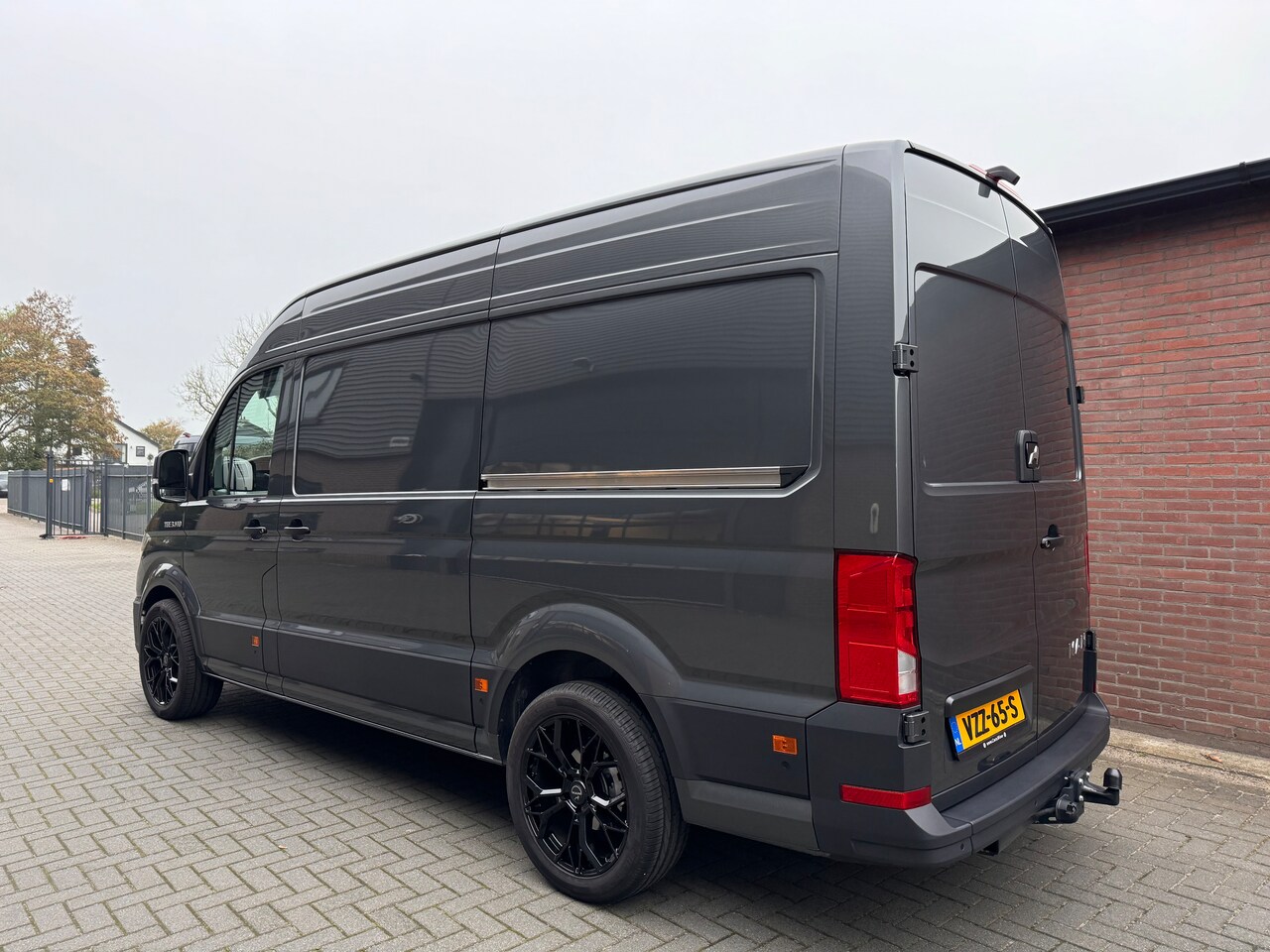 MAN TGE - 35 2.0 Standaard Hoog 140PK AUTOMAAT COMMANDER LION ECC/ACC/LED/STANDKACHEL/NAV/2 SCHUIFDEURENVOLL