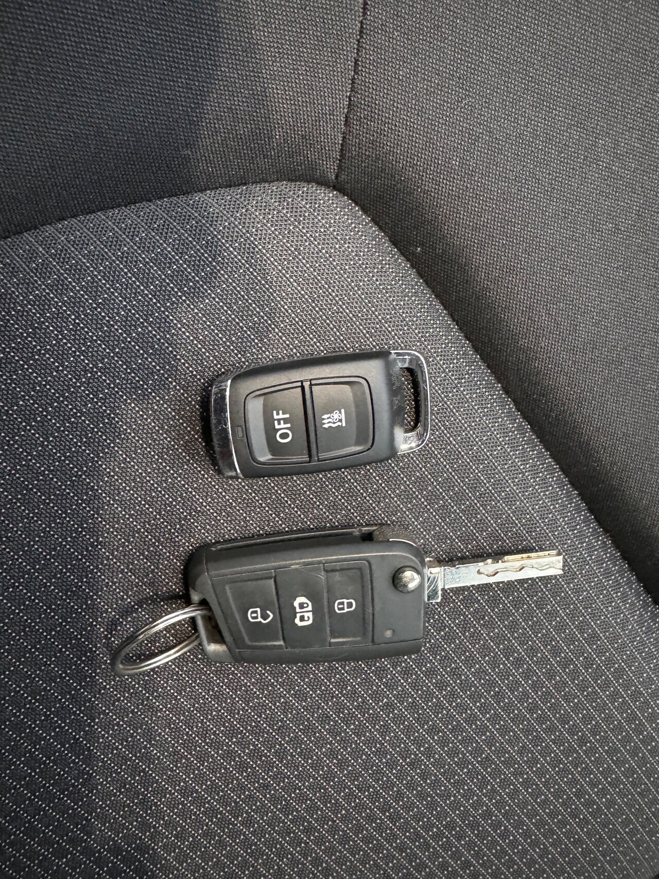 MAN TGE - 35 2.0 Standaard Hoog 140PK AUTOMAAT COMMANDER LION ECC/ACC/LED/STANDKACHEL/NAV/2 SCHUIFDEURENVOLL