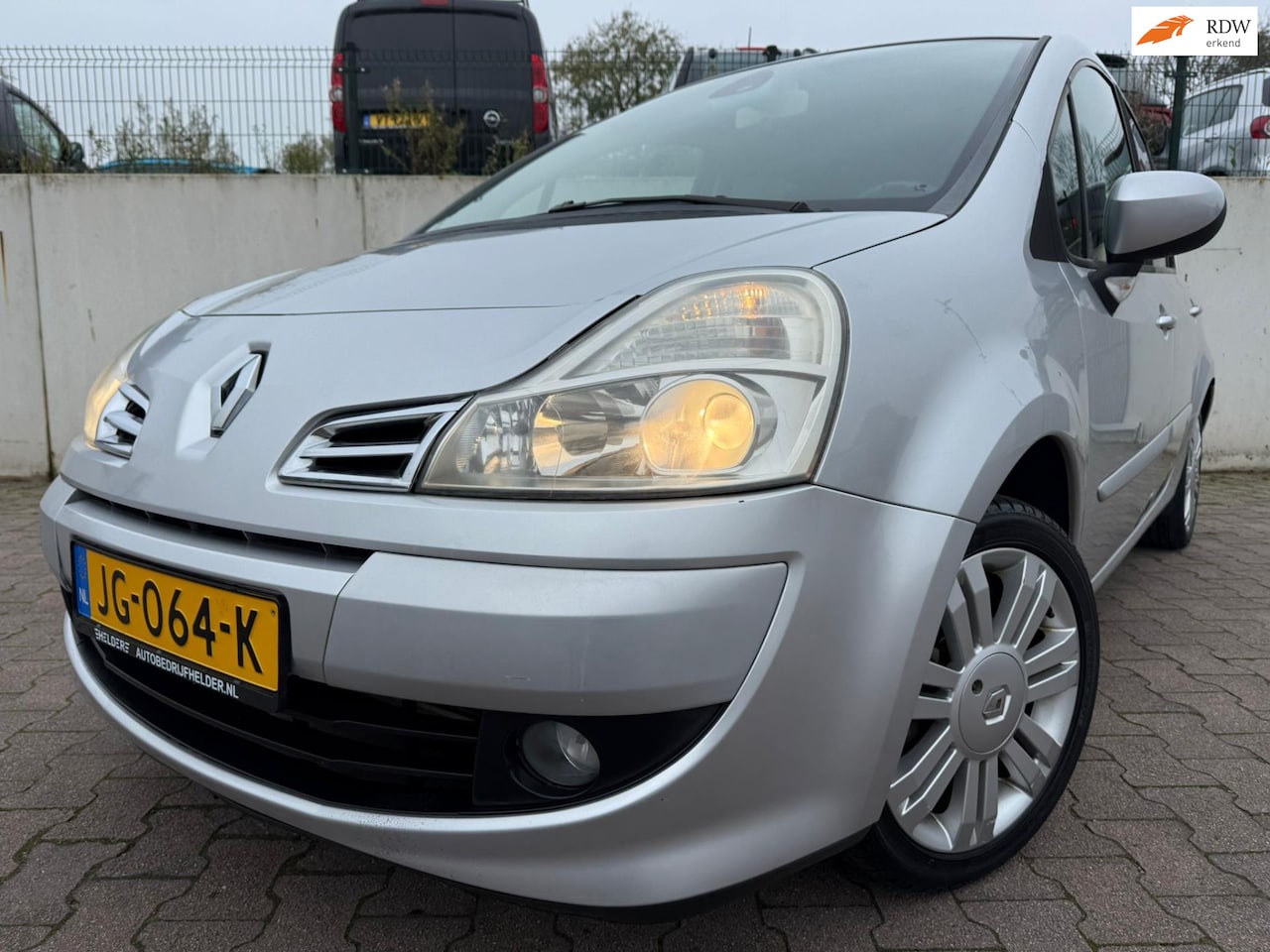 Renault Grand Modus - 1.2 TCE Expression/LEDER/CLIMA/LAGE KM STAND/HOGE INSTAP/APK 11-2025// - AutoWereld.nl