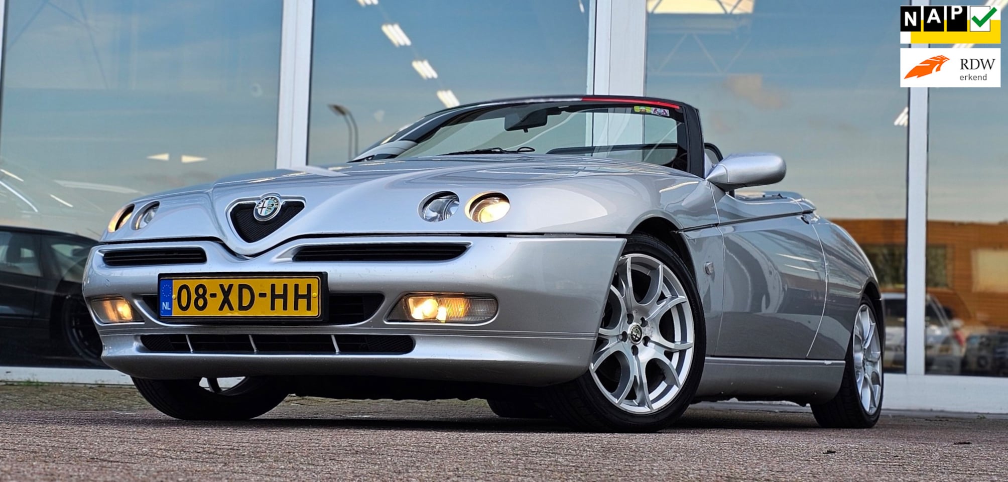 Alfa Romeo Spider - 2.0i 16V T.Spark L 17"LM Leer Airco koppeling Mooi! - AutoWereld.nl